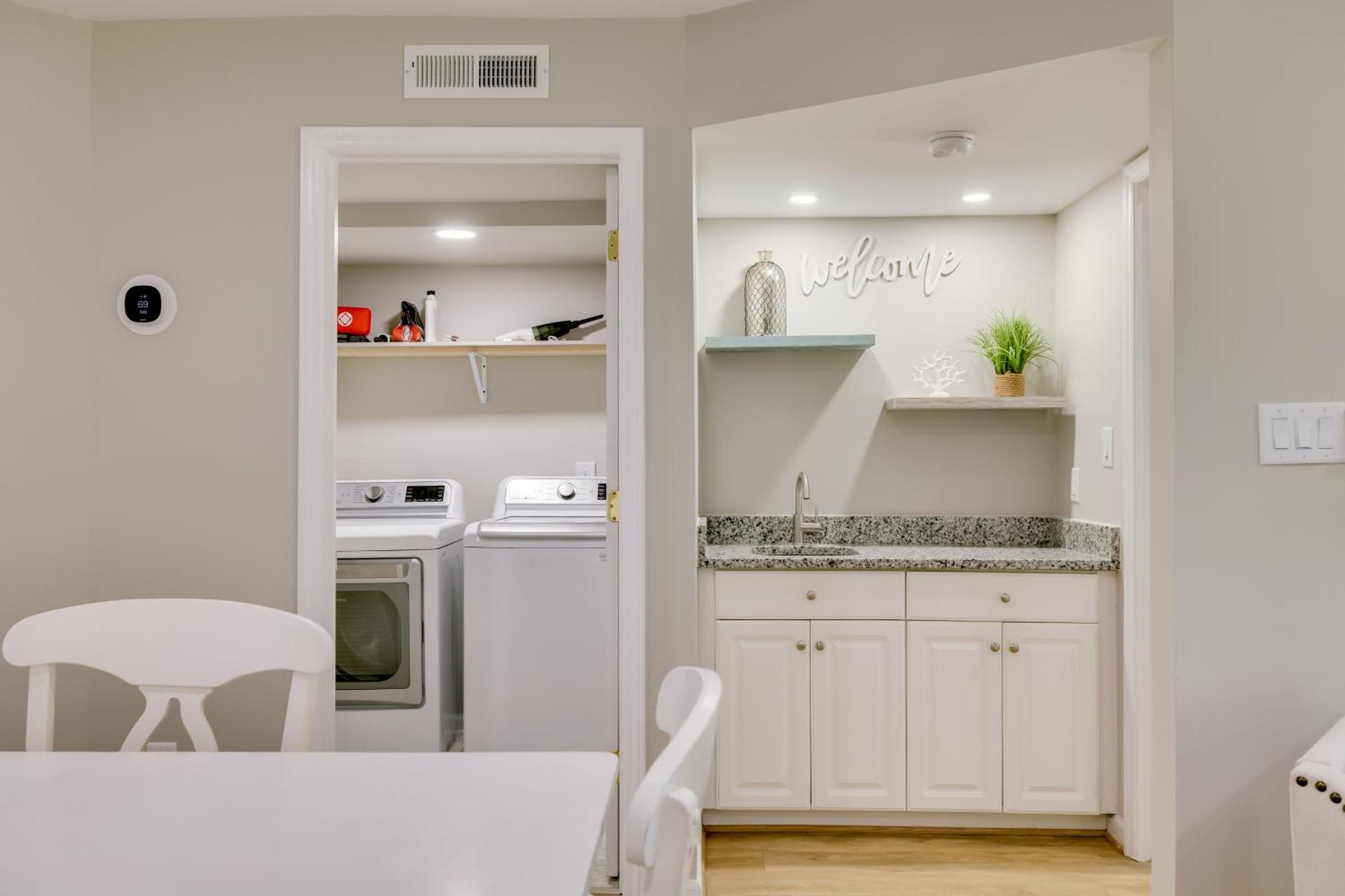 Emerald Isle Condo With Indoor Pool And Beach Access! المظهر الخارجي الصورة